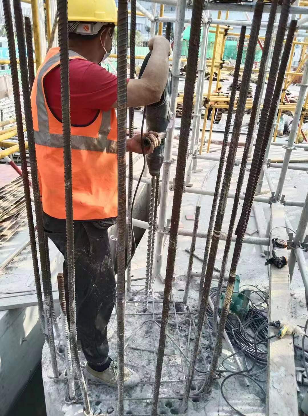 渭城增大截面法加固框架柱施工方案